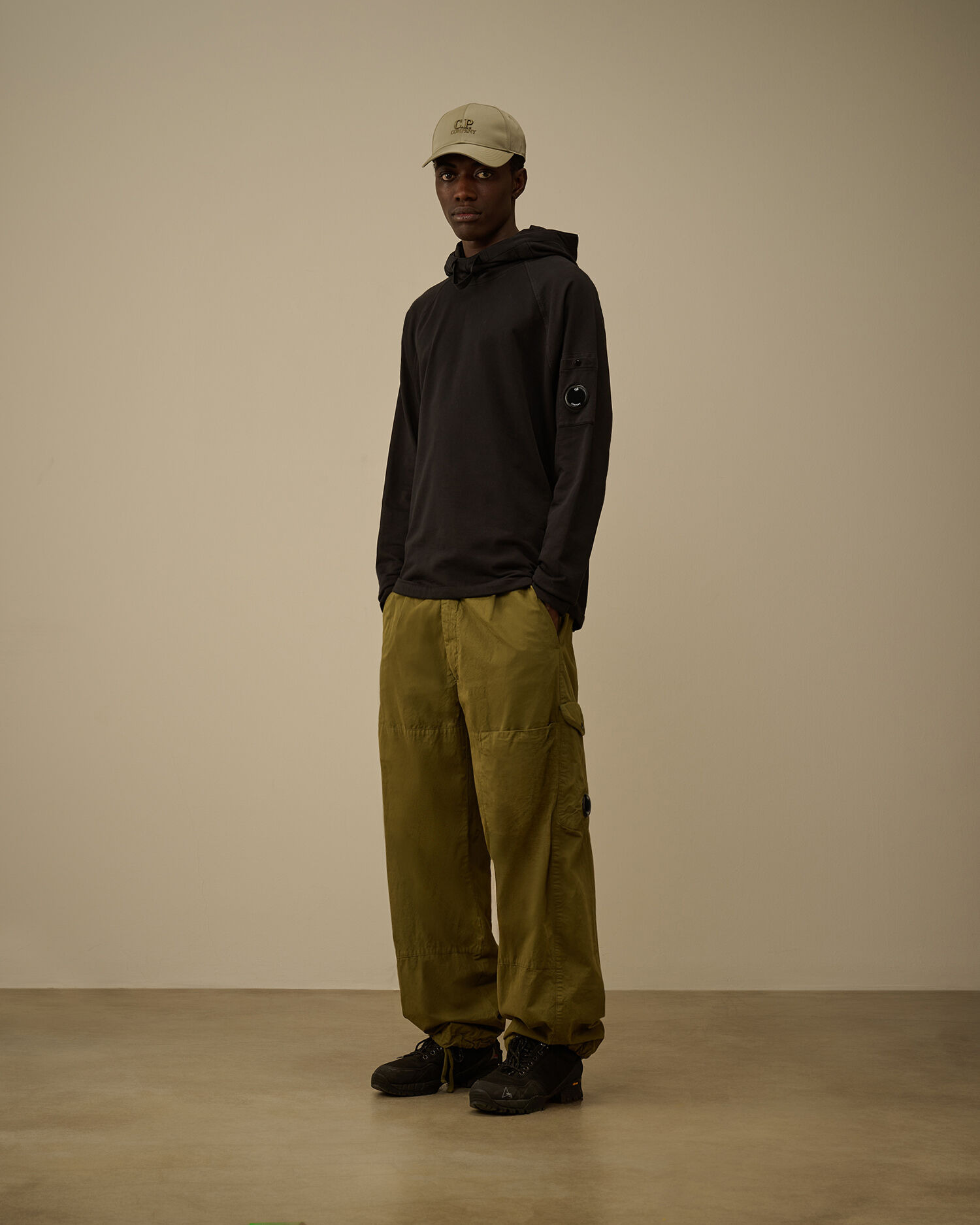 Light Fleece Hooded Lens Sweatshirt - 2