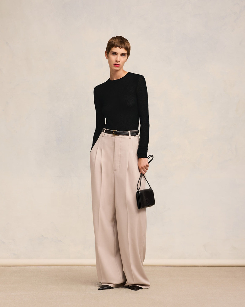 AMI Paris BOUCLE CREWNECK CROPPED SWEATER outlook