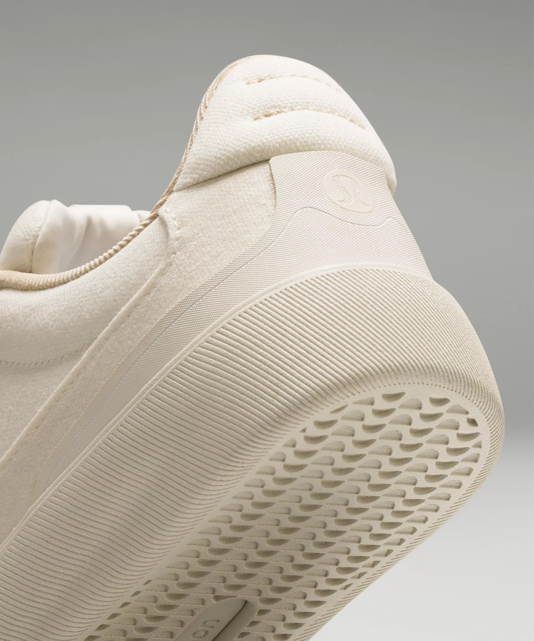 Cityverse Women's Canvas Sneaker - 9