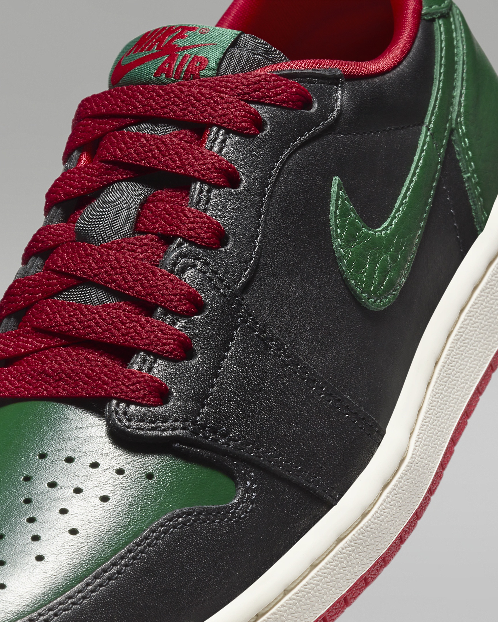 Air Jordan 1 Low OG "Black/Gorge Green" Women's Shoes - 7