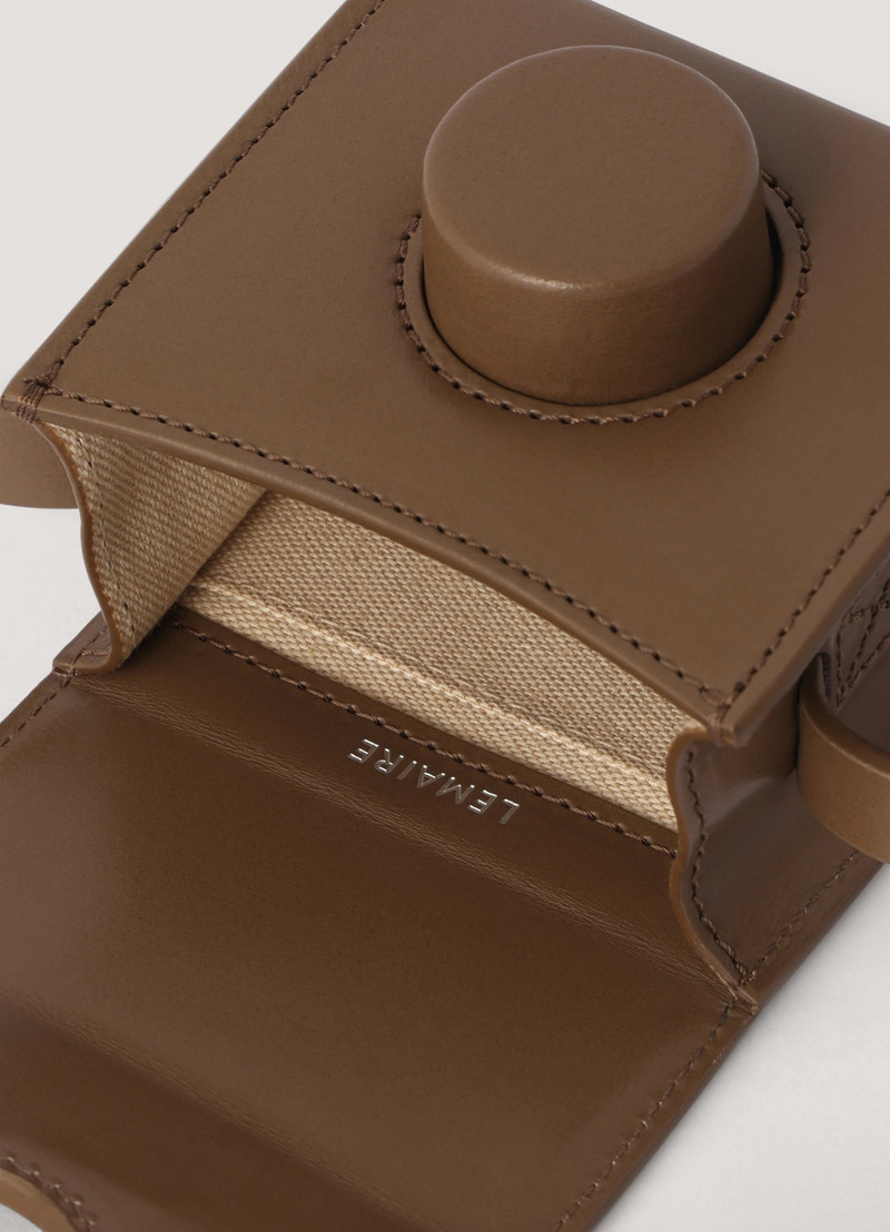 MINI CAMERA BAG
VEGETABLE-TANNED LEATHER 4