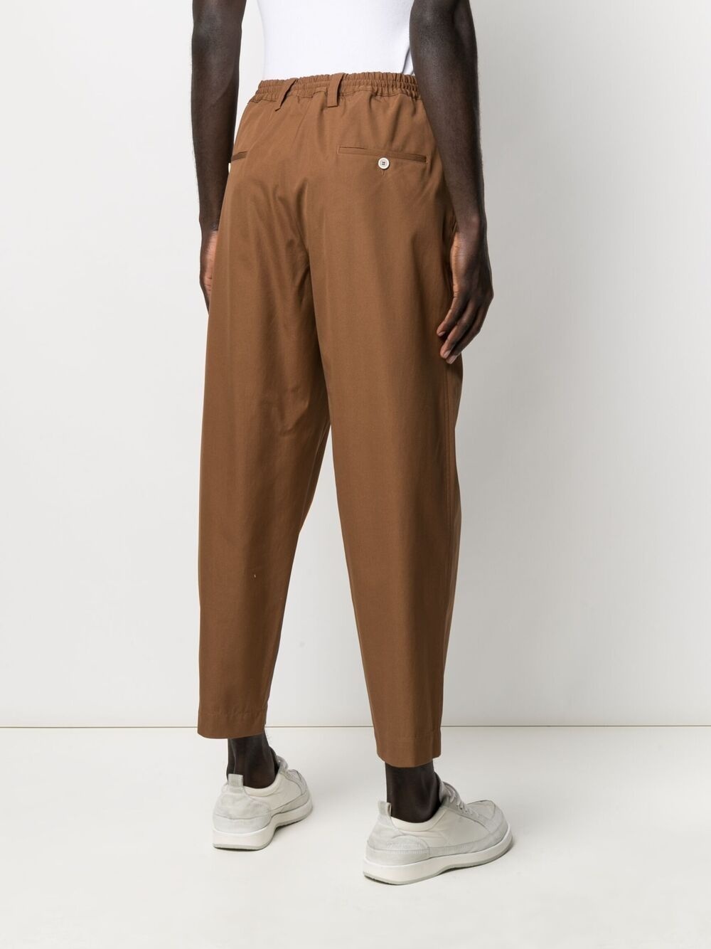 elasticated-waist straight-leg trousers - 4