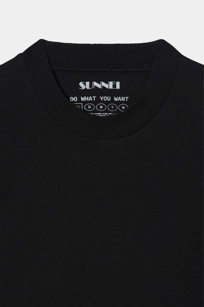 SUNNEI DWYW T-SHIRT / black outlook