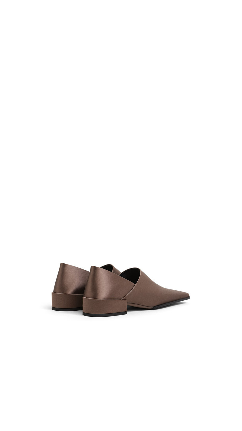SQUARE SLIPPERS IN SATIN 3