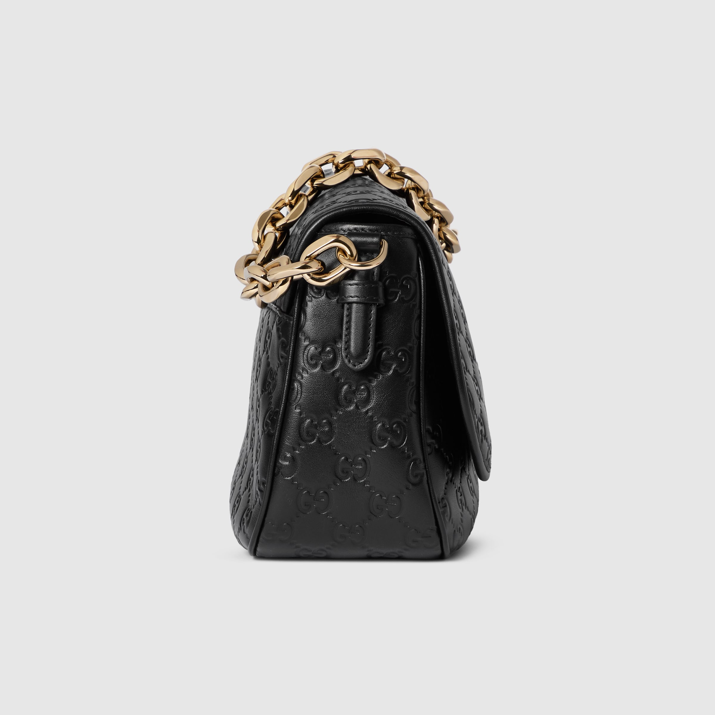 GG Emblem medium shoulder bag - 9