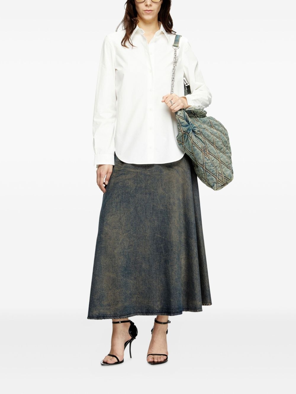 button-fastening shirt - 2