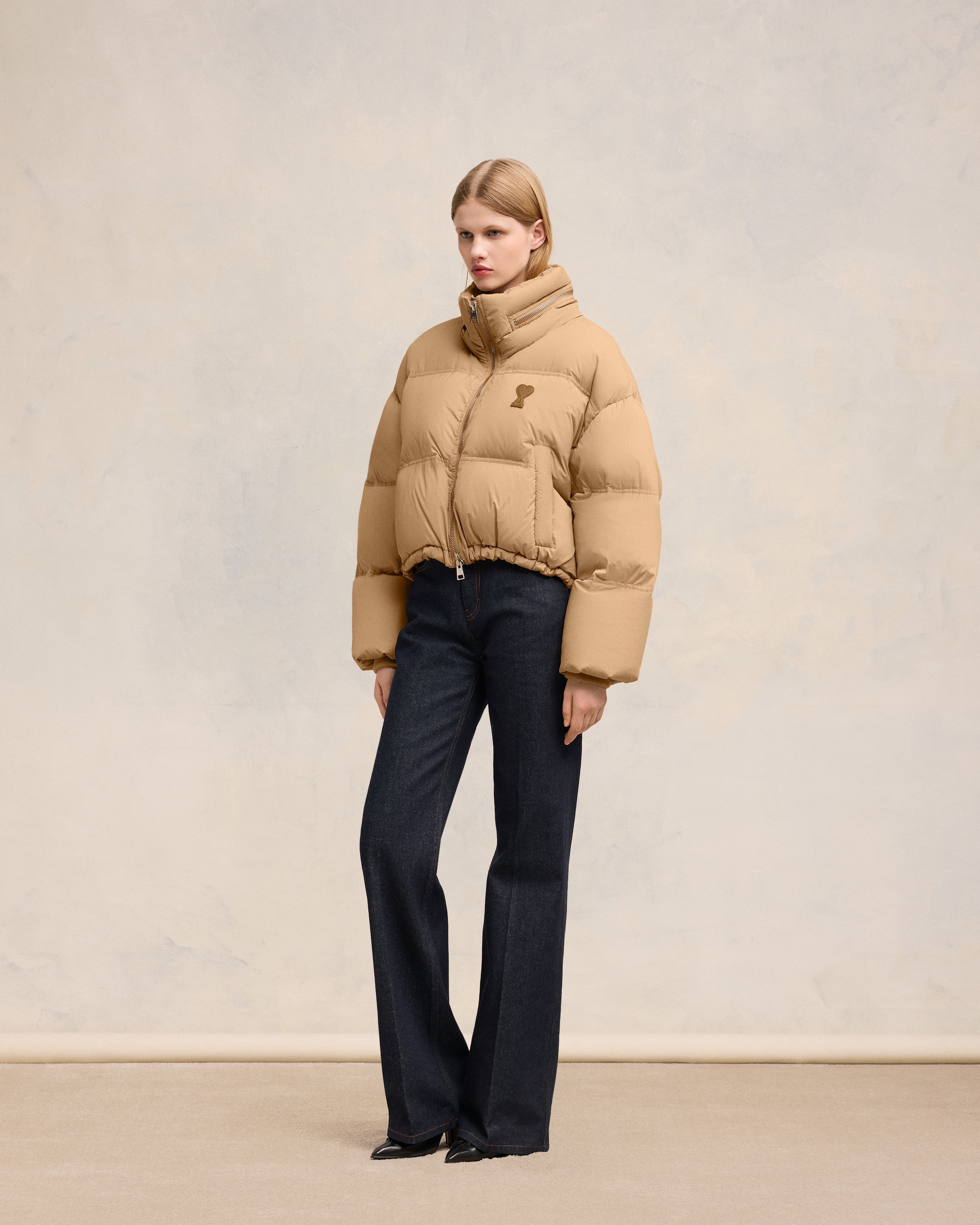AMI PARIS ★ キャンバス ダウン ジャケット / ベージュ AMI Paris AMI DE COEUR DOWN JACKET | REVERSIBLE