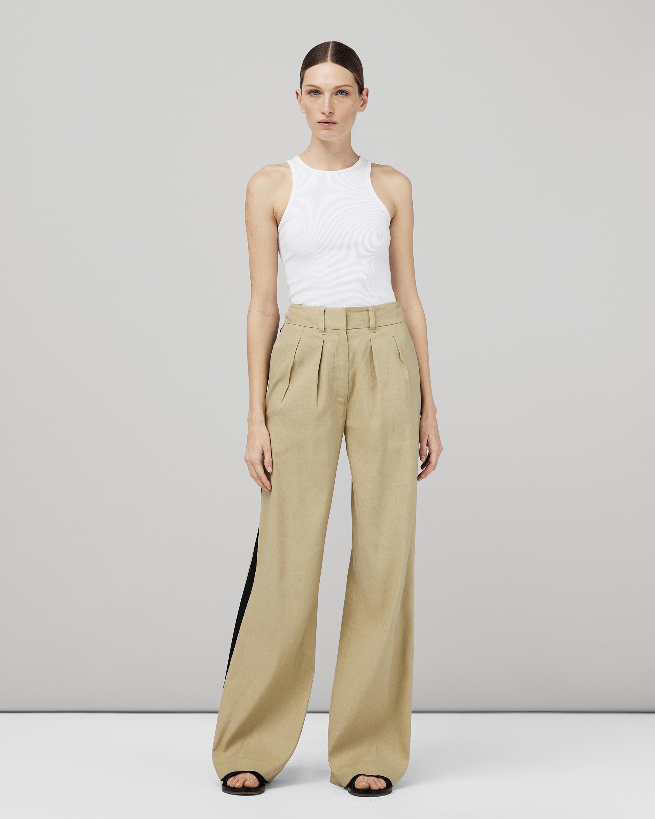 Shelly Wide Leg Linen Pant
Relaxed Fit Pant - 2