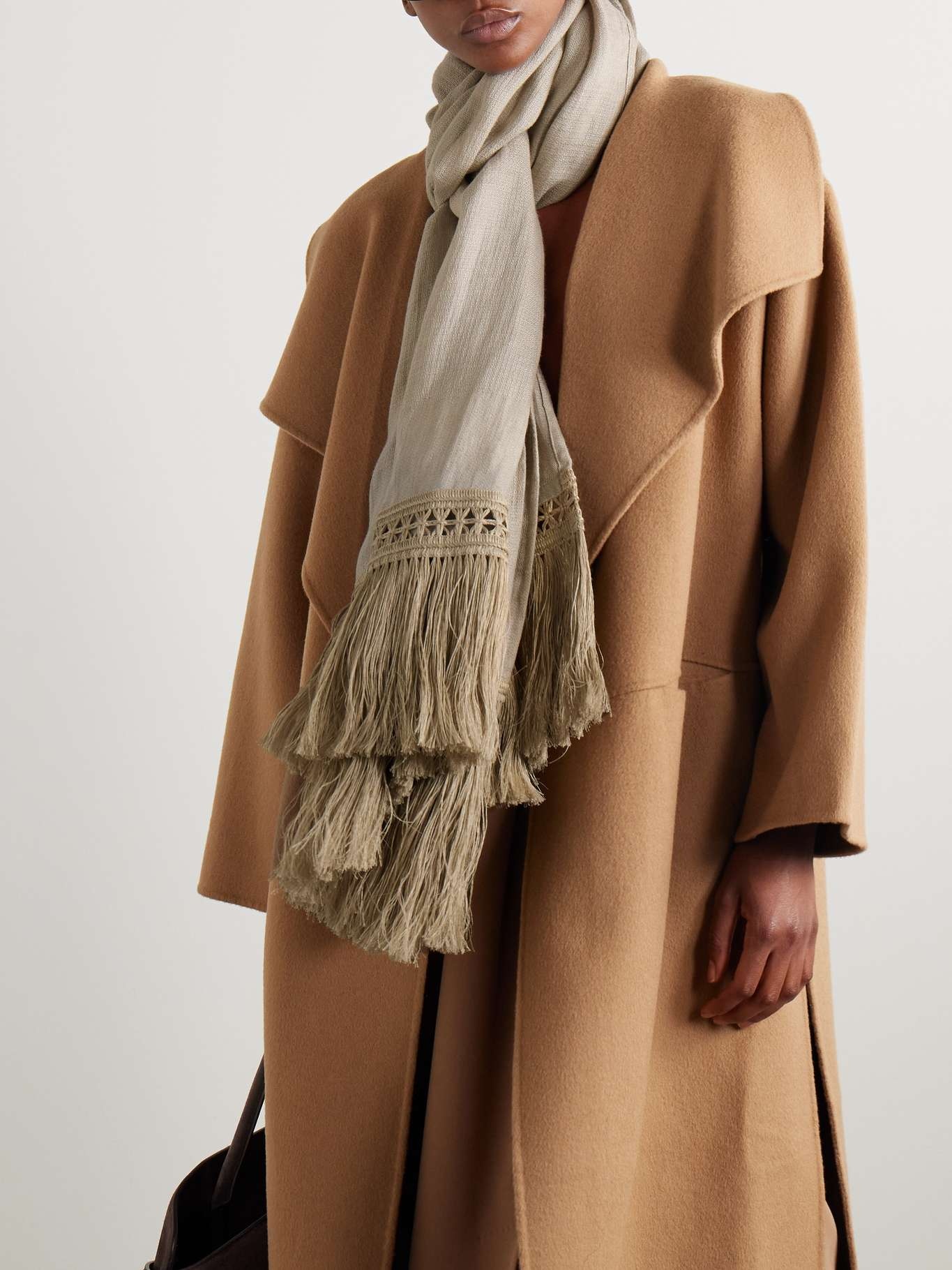 Grammo fringed macramé-trimmed linen scarf Beige - 4