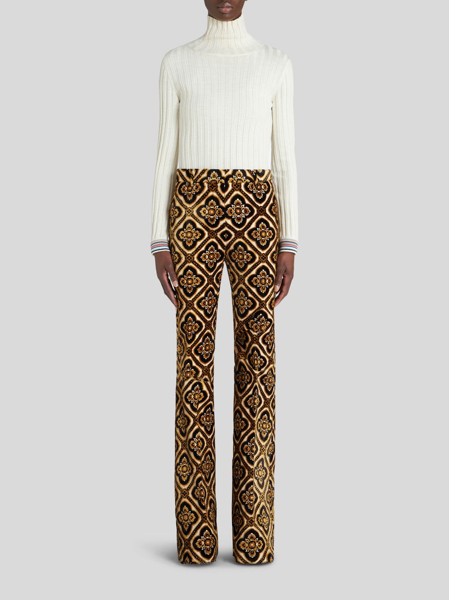 JACQUARD TROUSERS WITH MEDALLIONS - 3