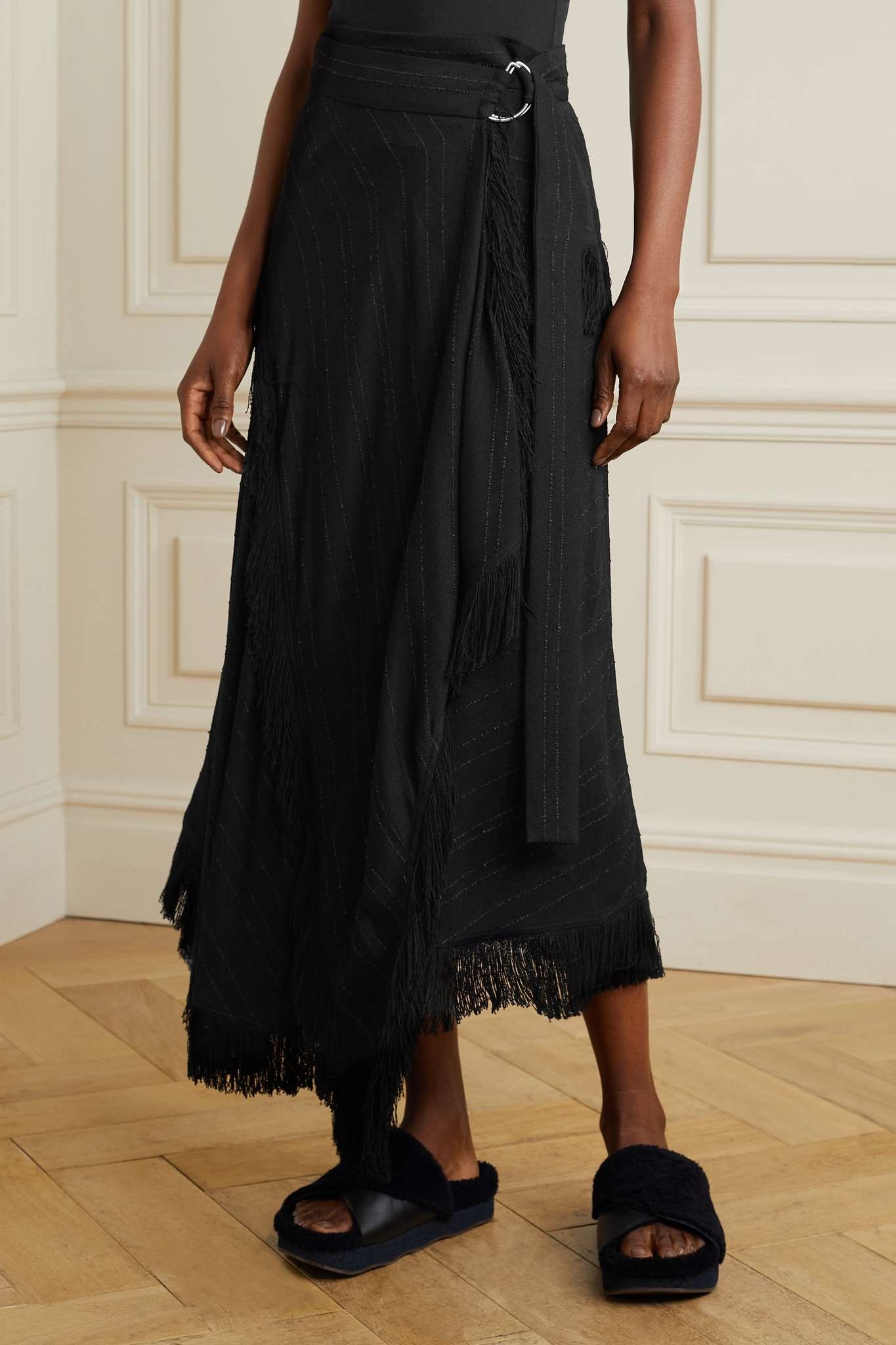 Wrap-effect fringed crepe skirt - 3