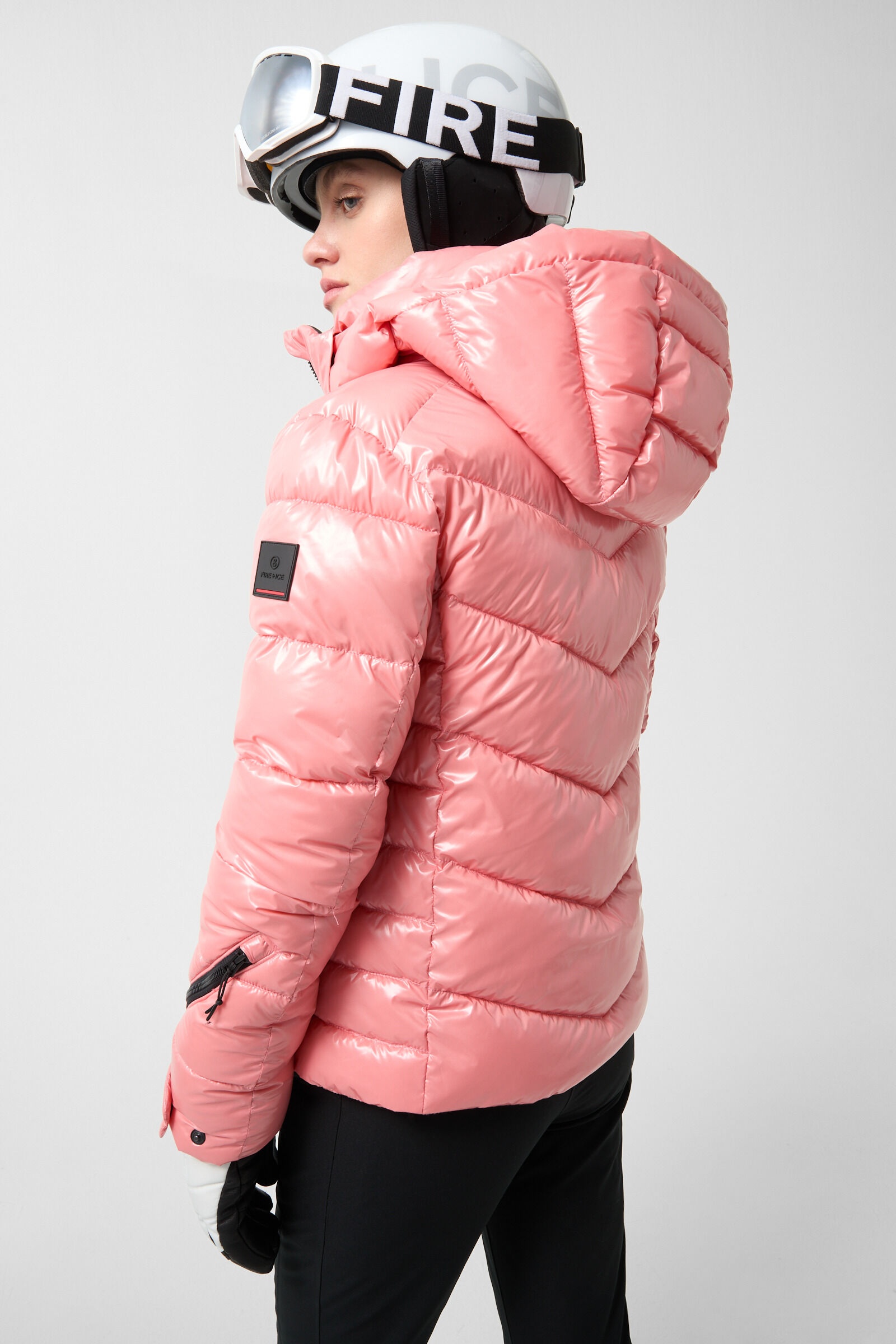 Saelly ski jacket in Pink - 2