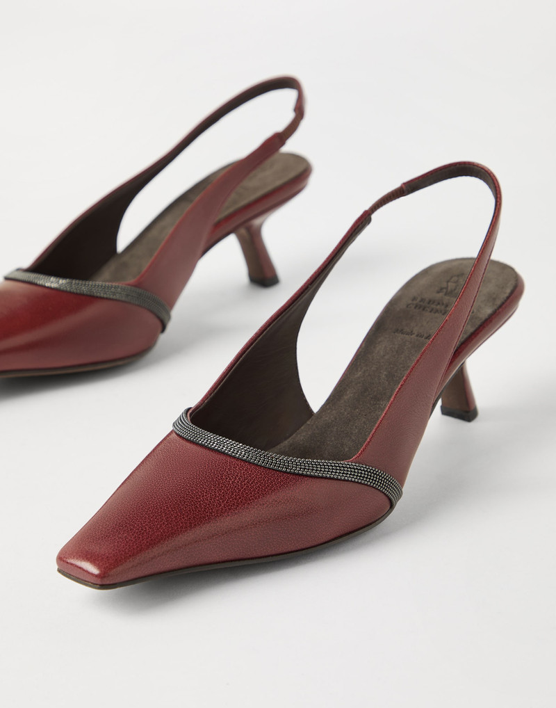 Classic leather slingback city heels with shiny contour 3