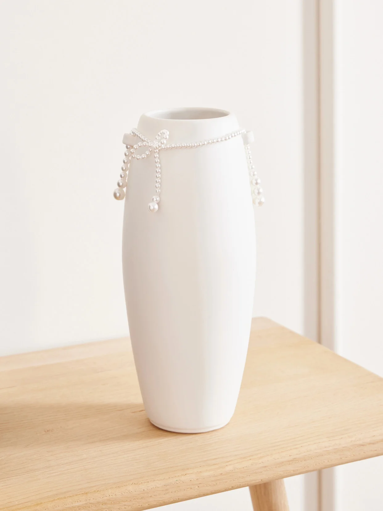 Pearl-effect Bead-embellished Ceramic Medium Vase - 1
