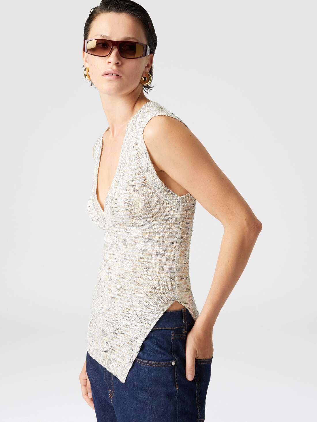 Sleeveless top in slub knit with sequins and V-neck - 4