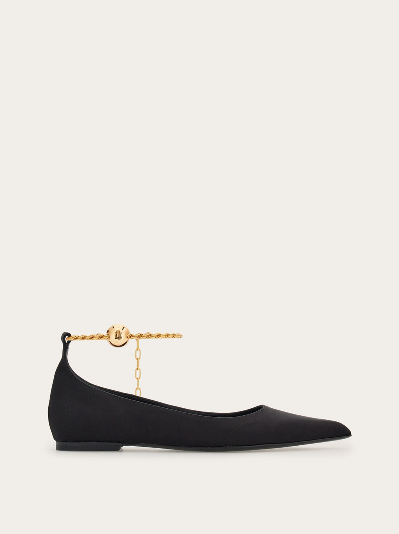 Ballet flat with ankle chain 1