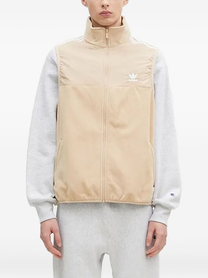 logo-embroidered vest 1