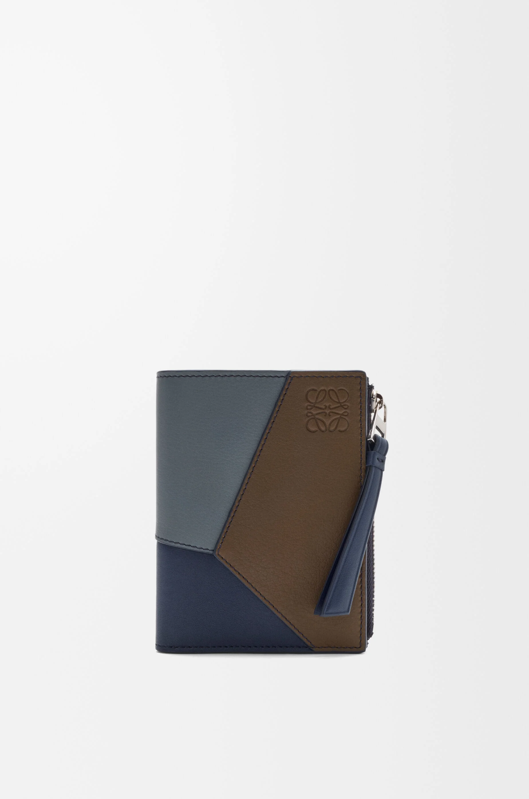 Puzzle slim compact wallet in classic calfskin - 1