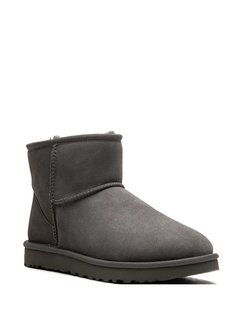 UGG Classic Mini II boots outlook