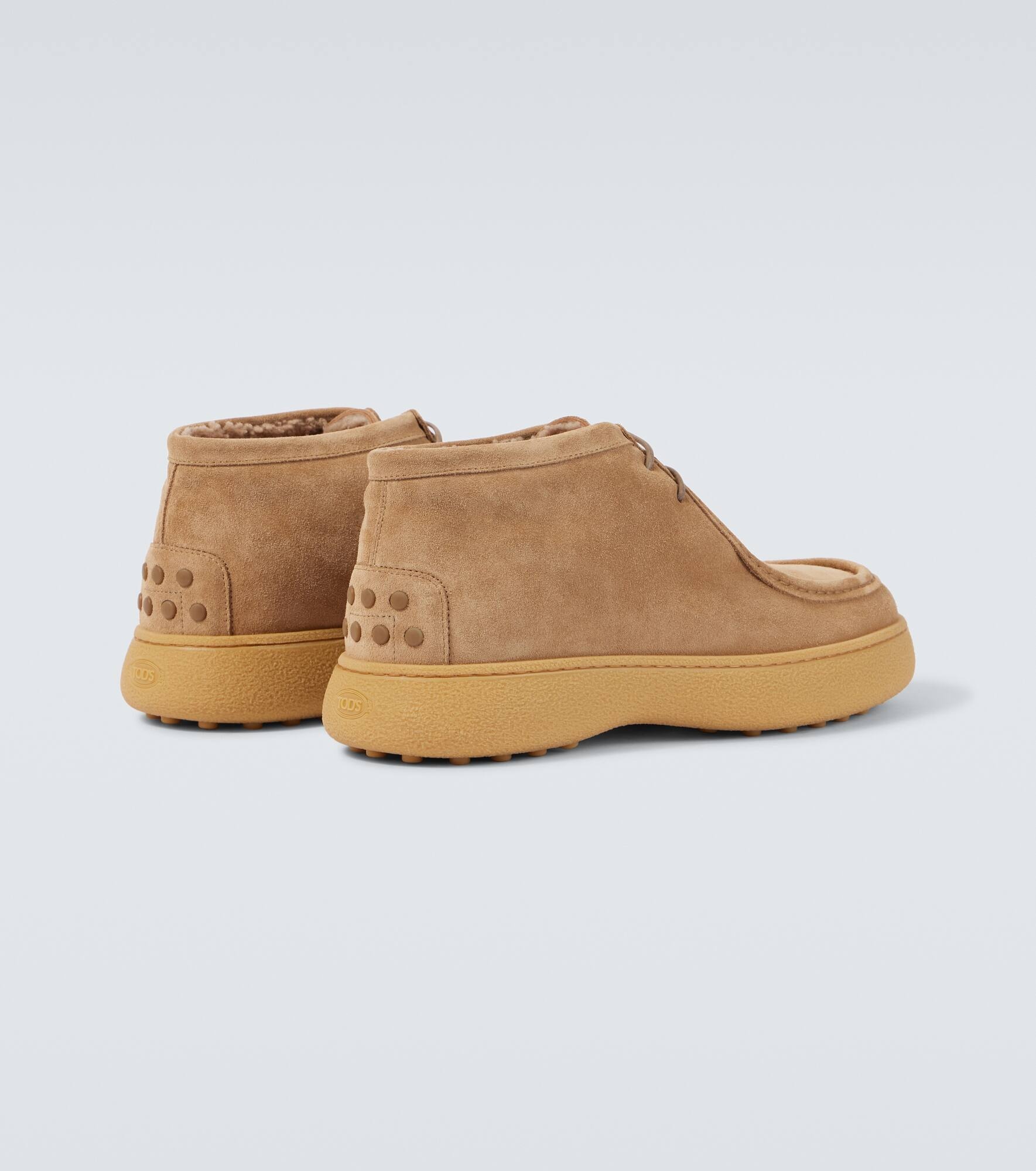 Suede lace-up boots - 6