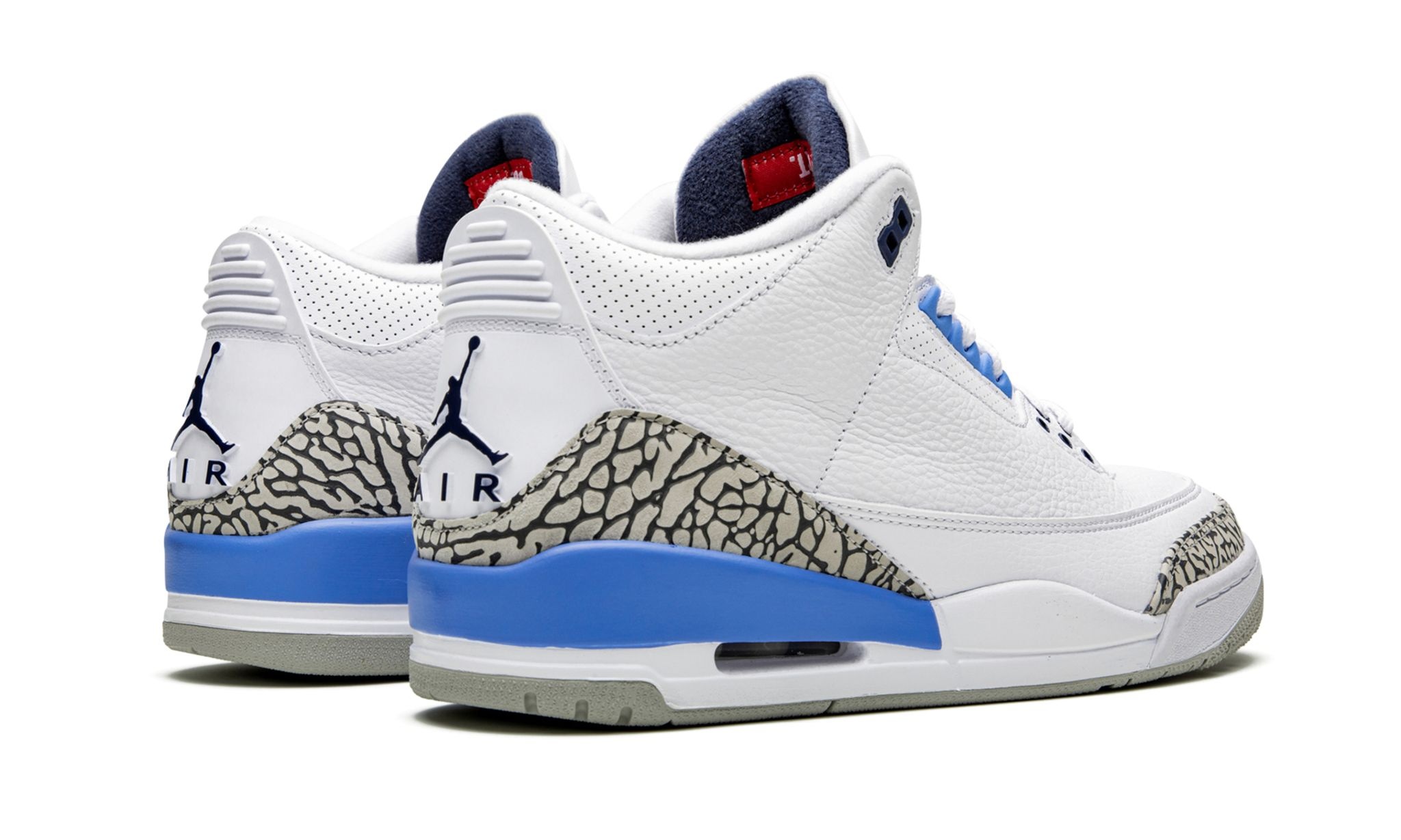 Air Jordan 3 Retro "UNC" - 3