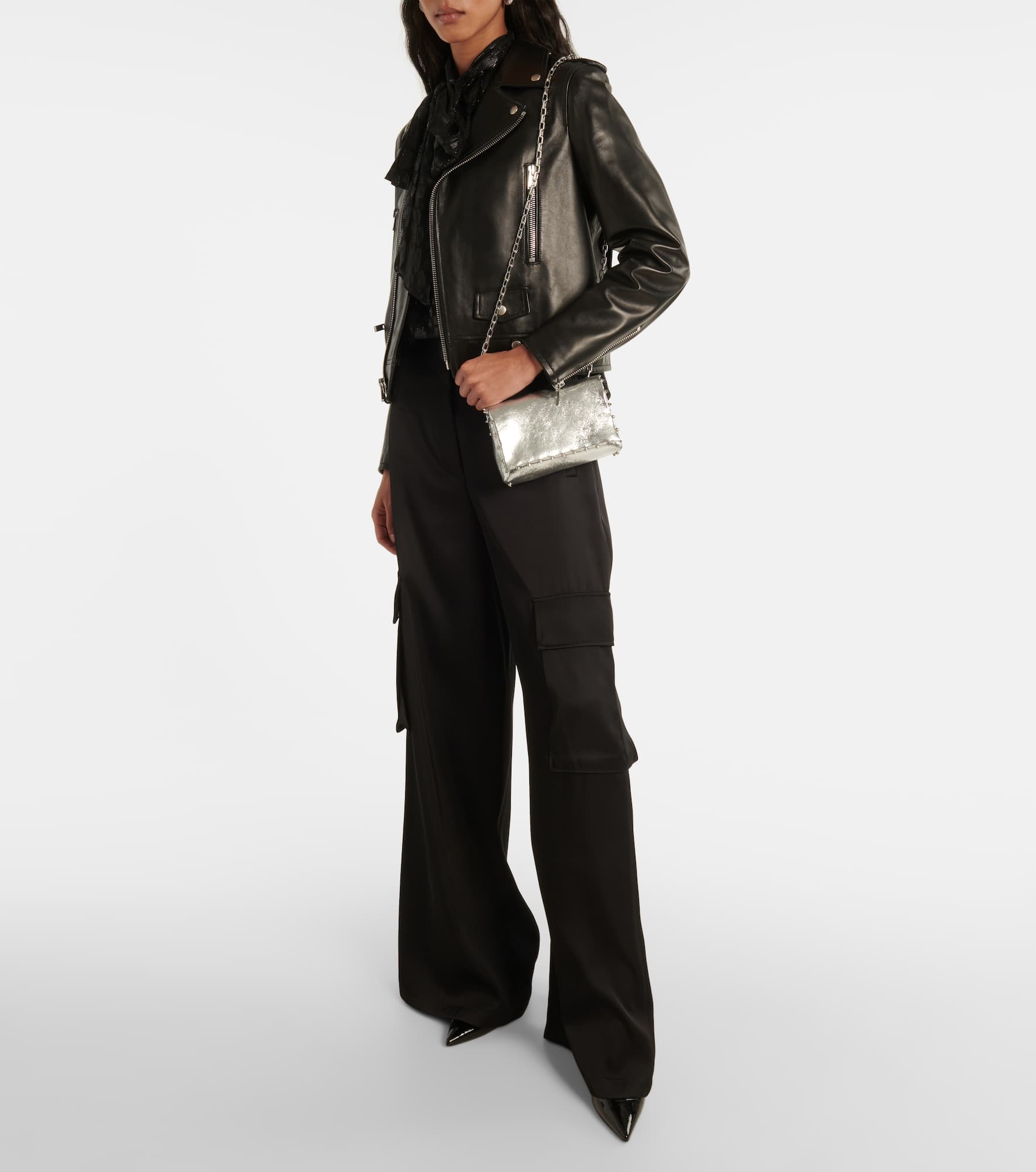 Spiked metallic leather crossbody bag - 5