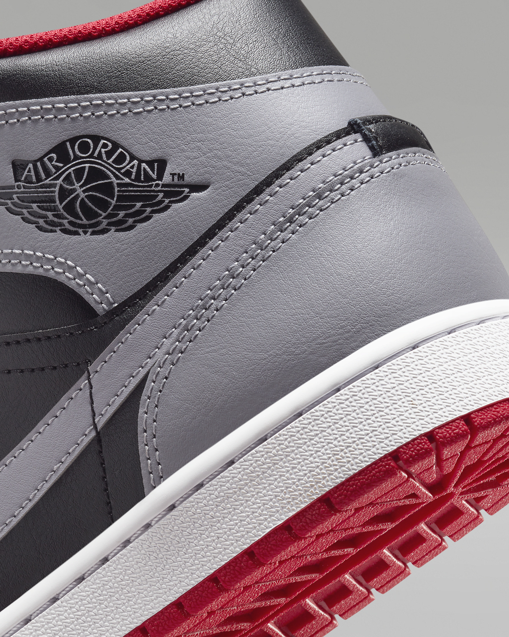 Men's Air Jordan 1 Mid Shoes - 8