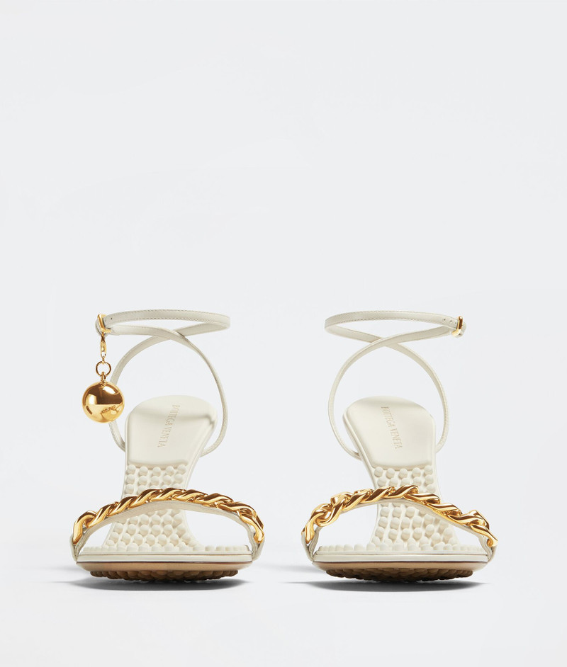 Bottega Veneta dot outlook