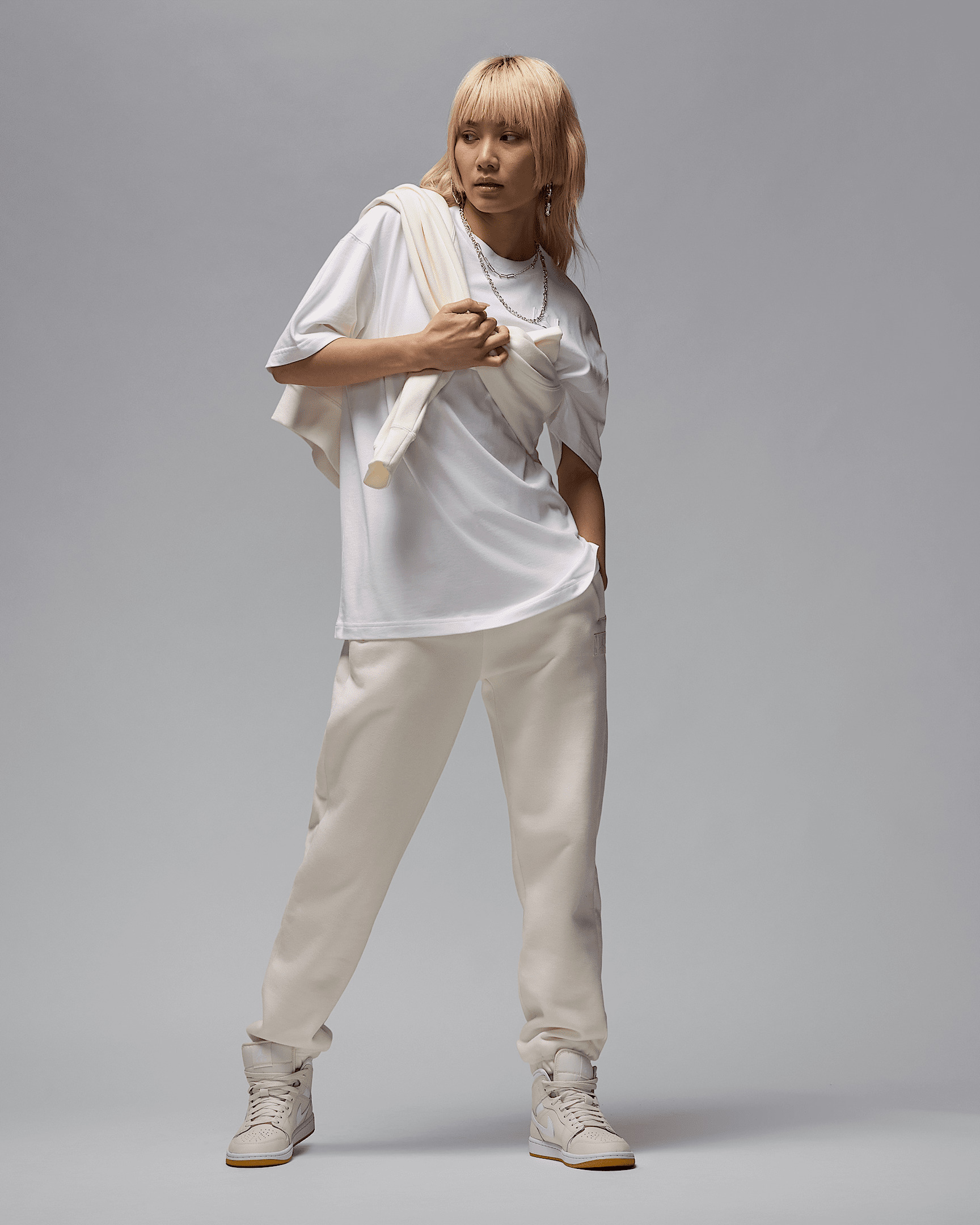 Jordan Flight Essentials Women's Oversized T-Shirt - 5
