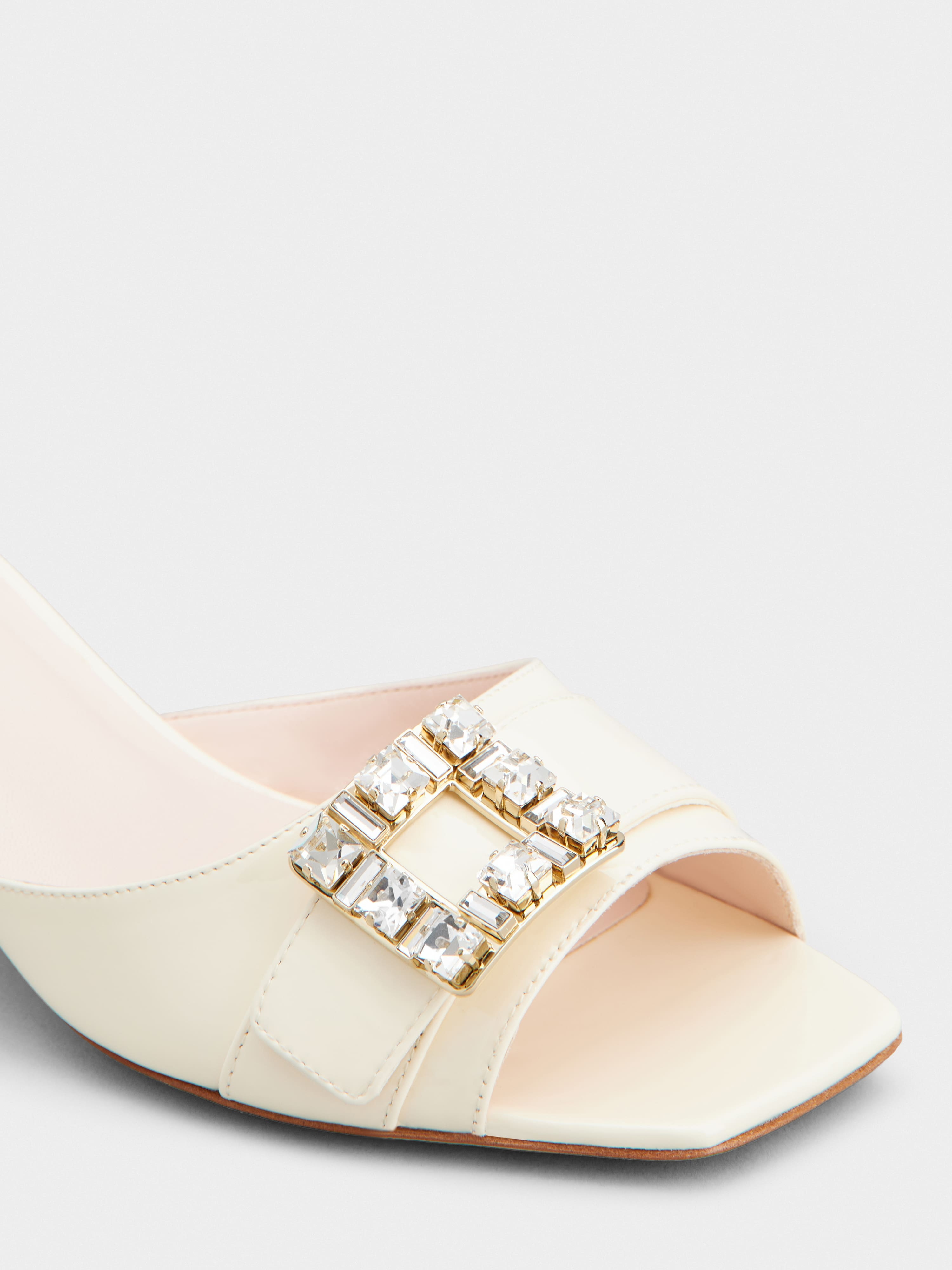 [Roger Vivier] Tres Vivier Strass バックルミュール (デニム) Roger Vivier] Tres Vivier Strass バックルミュール (デニム