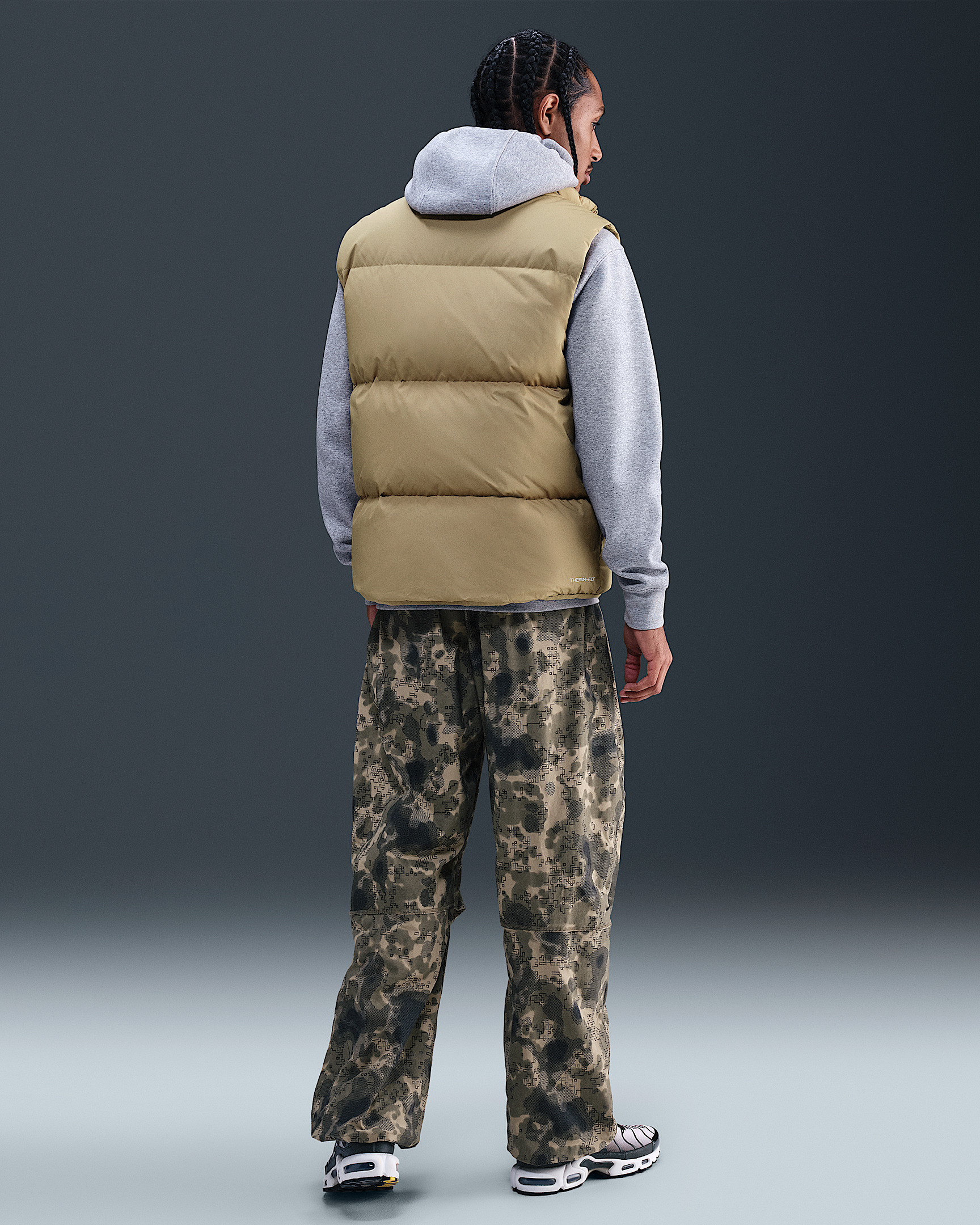 Nike Sportswear Club Men's Therma-FIT Puffer Vest - 5