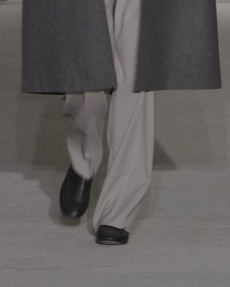 OFFICINE GÉNÉRALE ARETHA COAT outlook