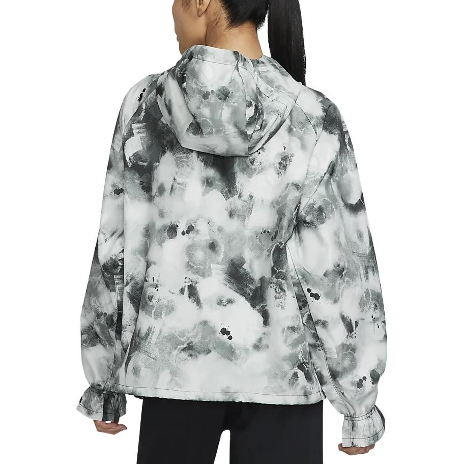 (WMNS) Nike Air Dri-FIT Colorblock Splash Ink Alphabet Running Sports Hooded Pullover Jacket Smoke G - 4