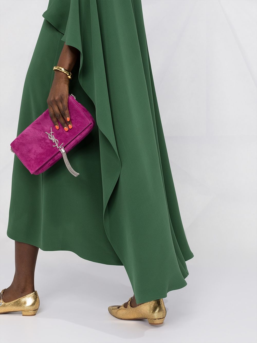 V-neck cape-style draped dress - 3