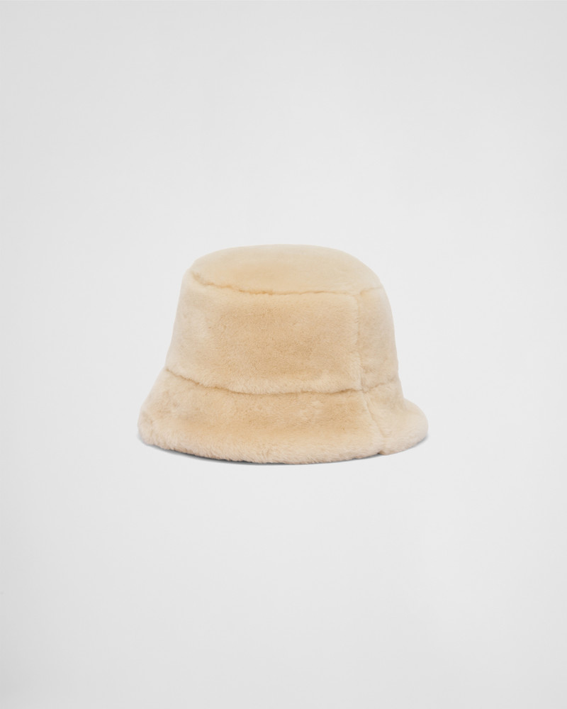 Shearling bucket hat 3