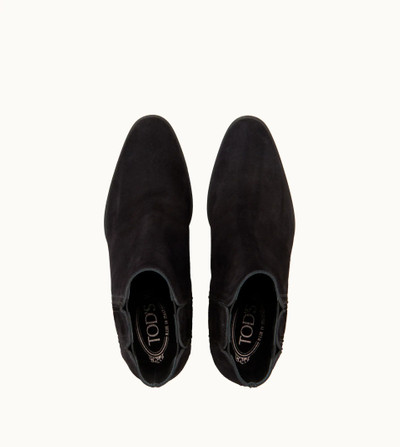 Tod's ANKLE BOOTS IN SUEDE - BLACK outlook