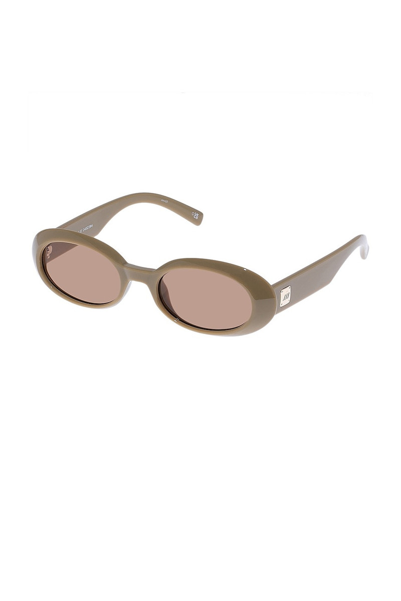 Le Specs Work It! outlook