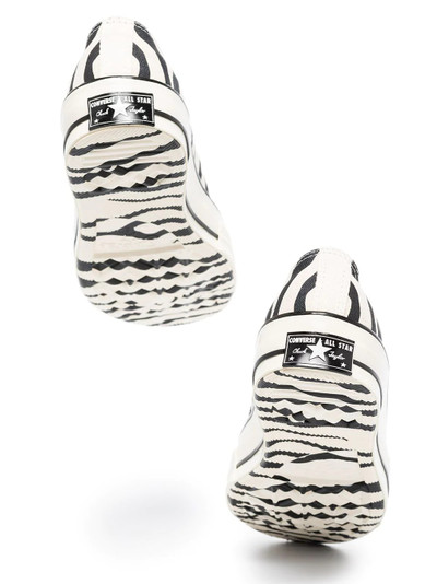 Converse zebra low-top sneakers outlook