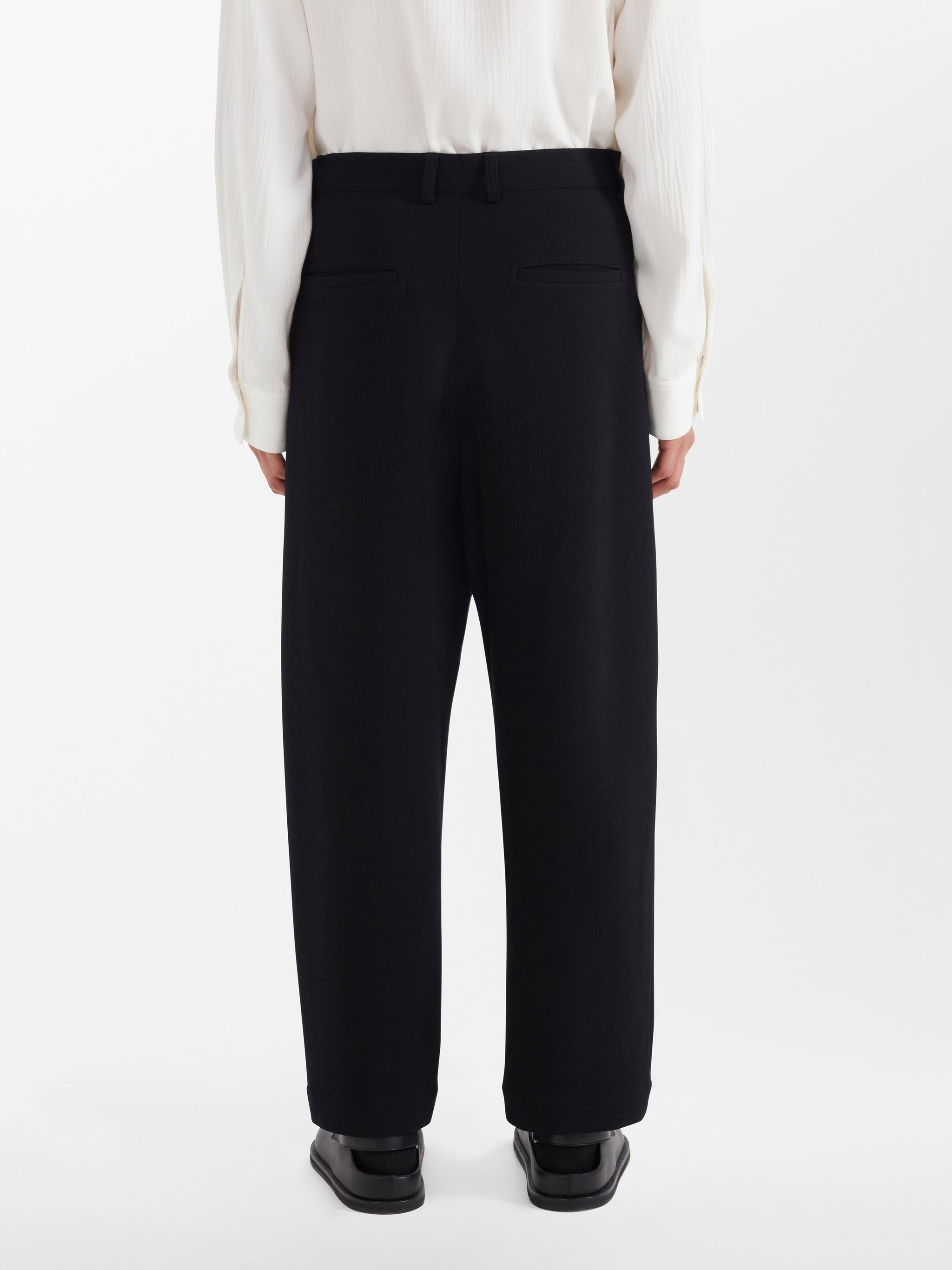 Ezra Crepe Pant - 6