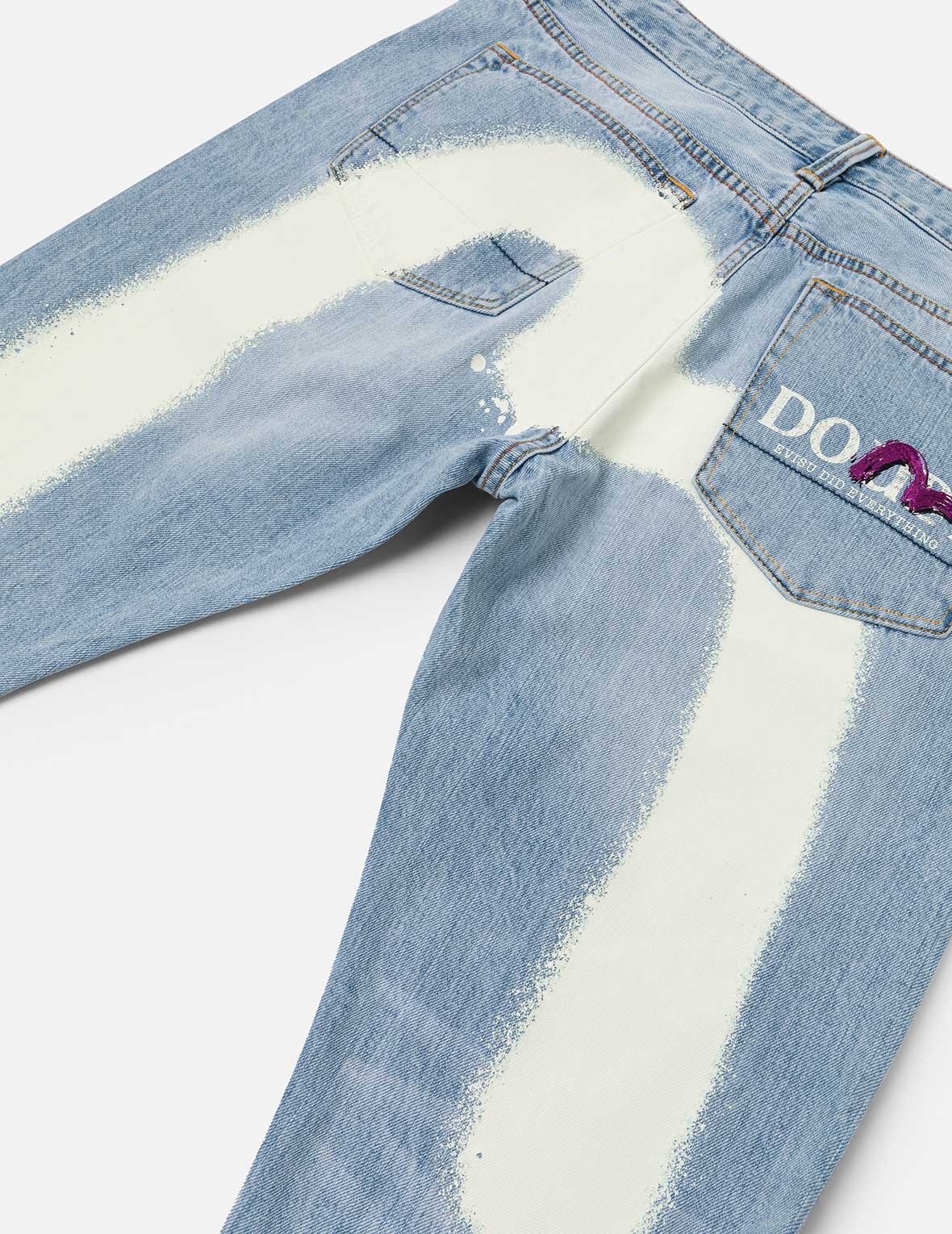 Graffiti-Style Daicock Print Carrot Fit Jeans #2017 - 7