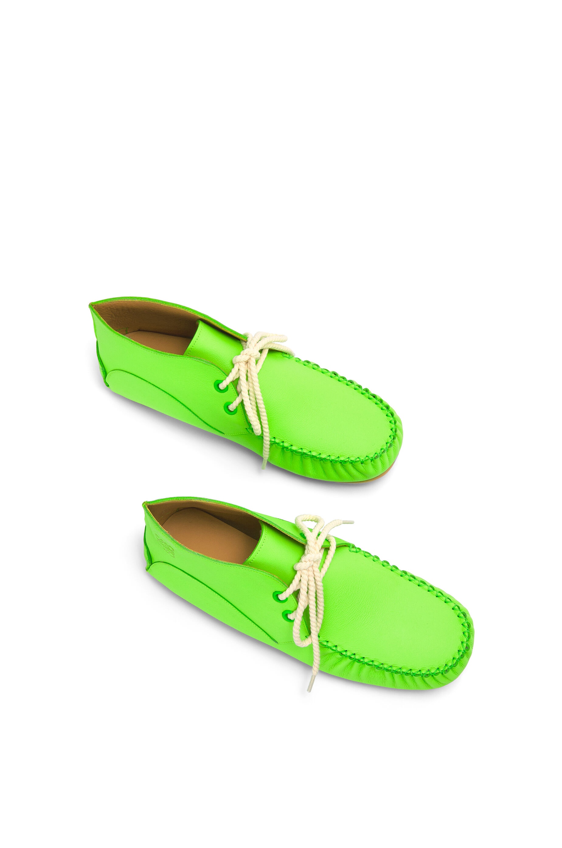Soft lace up shoe in calfskin - 3