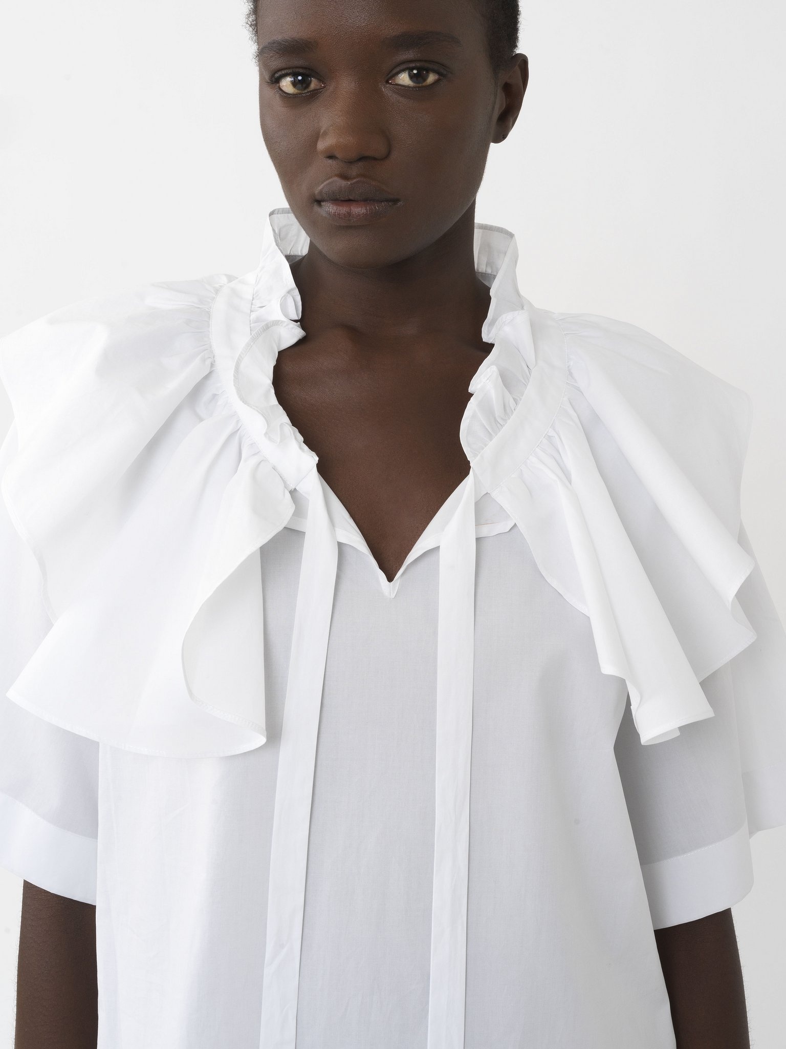 SHORT-SLEEVE BLOUSE - 6