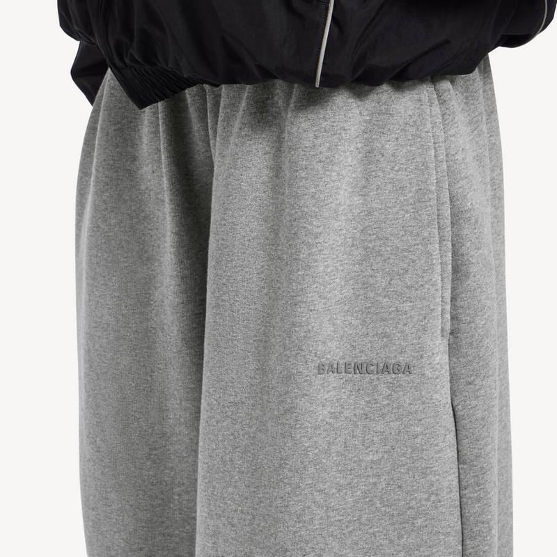 Women's Barrel Sweatpants in Dark Heather Grey 6