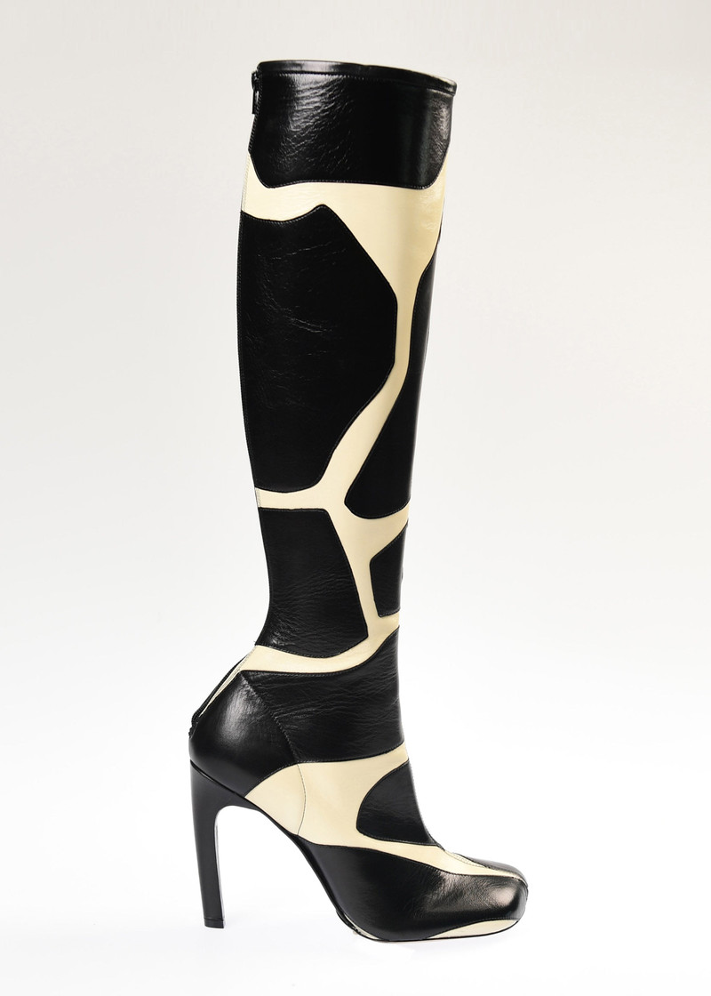 GIRAFFE BOOTS 1