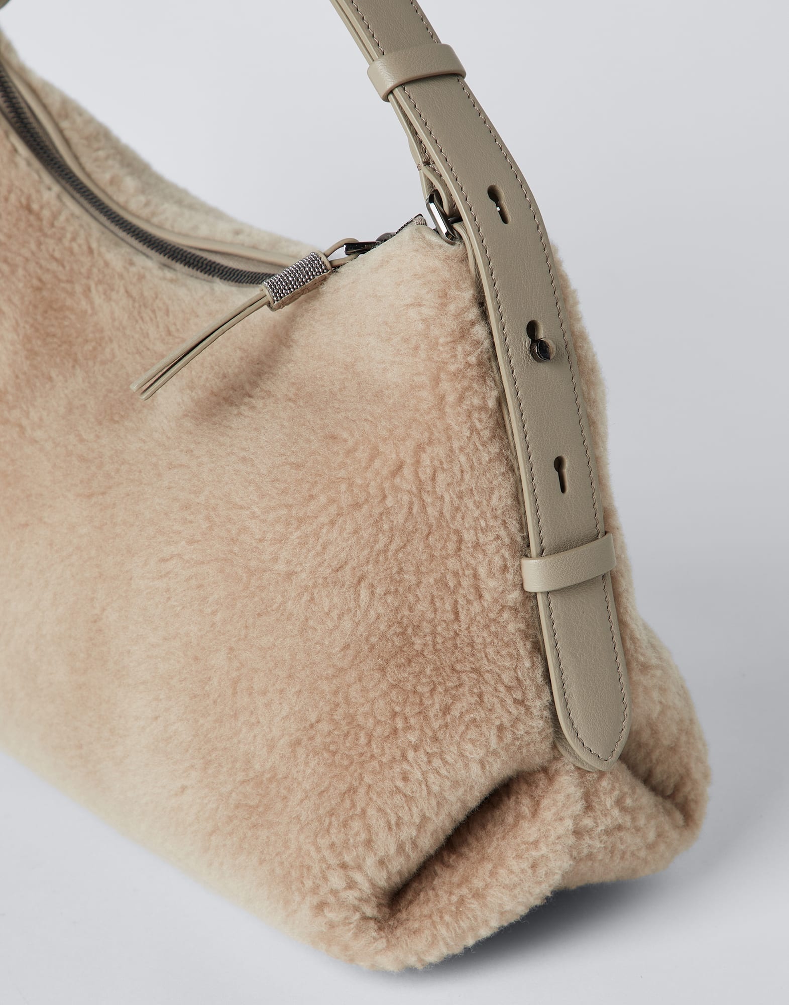 Virgin wool and cashmere fleecy bag with monili - 3