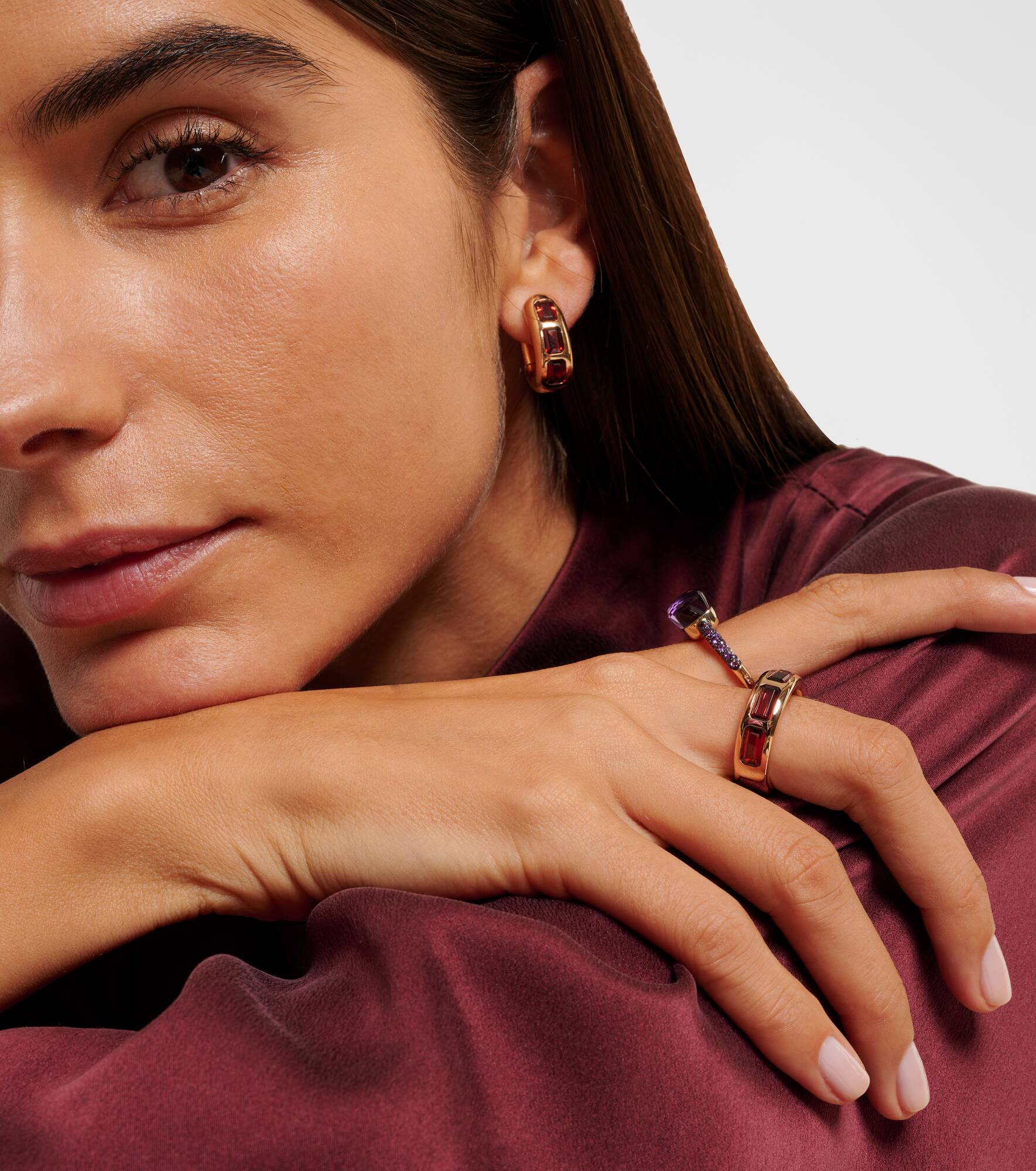 Iconica 18kt rose gold ring with pyrope garnets - 2