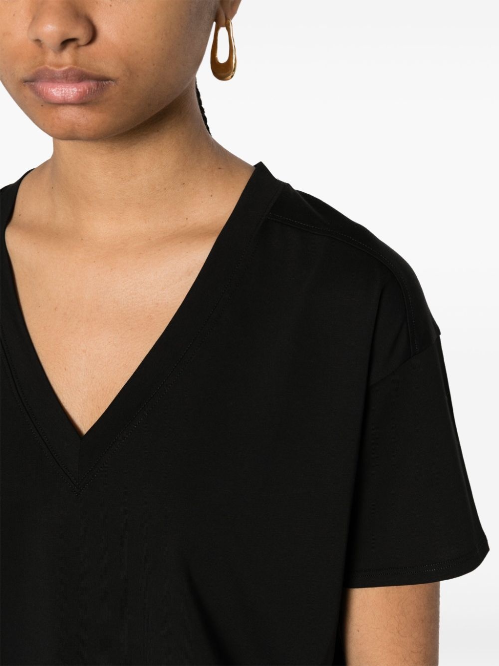 V-neck T-shirt - 10