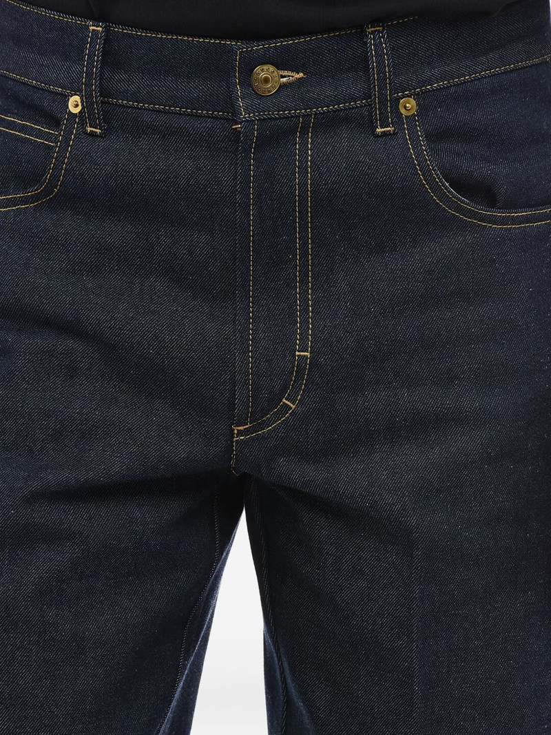 straight-leg jeans 4