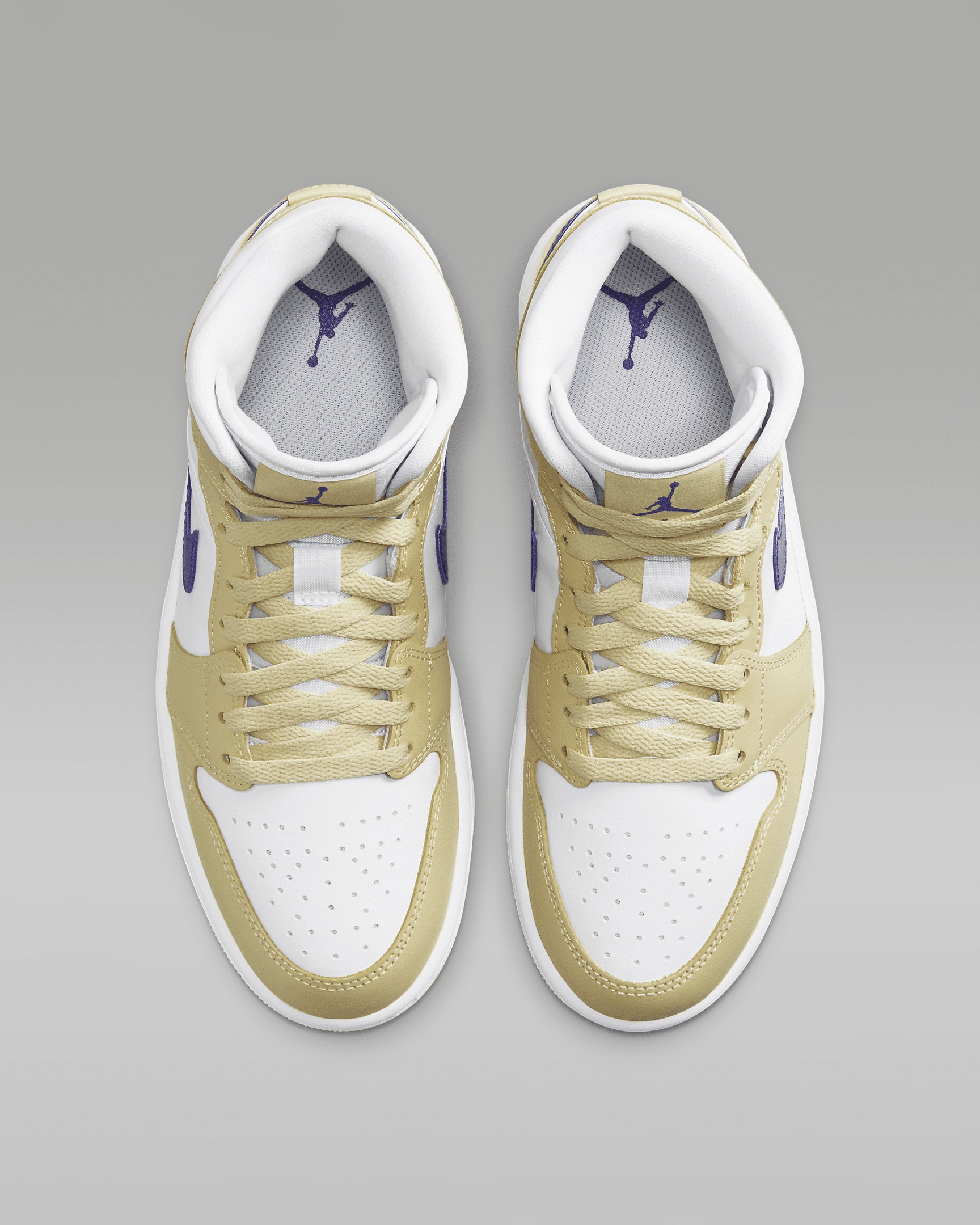 Air Jordan 1 Mid Women's Shoes - 4