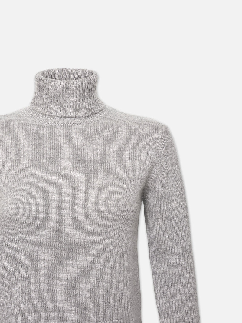 FRAME Cashmere Turtleneck Sweater in Heather Grey outlook